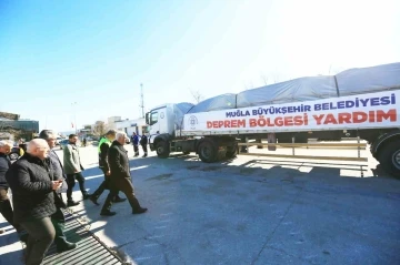 Büyükşehir Belediyesinin yardım tırları yola çıktı
