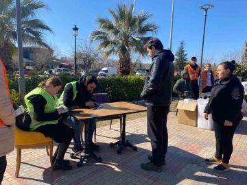 Büyükşehir, e- devlet hasar tespit sonuçları için bilgilendirme masaları kurdu
