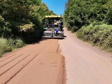 Büyükşehir, kenti ürettiği asfaltı kullanıyor
