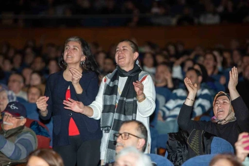 Çalgıcı Mektebi Roman Orkestrası’ndan muhteşem konser
