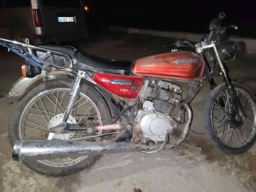 Çalınan motosiklet bulunarak sahibine teslim edildi
