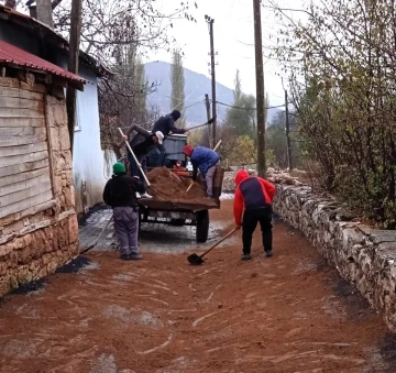 Çameli’nde üst yapı çalışmaları aralıksız devam ediyor
