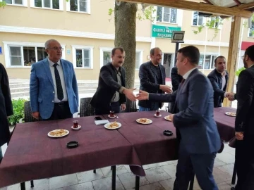 Çameli’ndeki bayramlaşma töreninde sevinen çocuklar oldu
