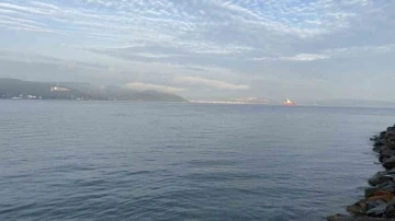 Çanakkale Boğazı sis nedeniyle transit gemi geçişlerine kapatıldı
