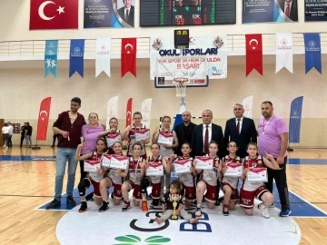 Canik, basketbolda Türkiye şampiyonu oldu
