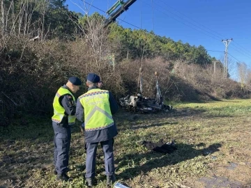 Çatalca’da kontrolden çıkan araç şarampole yuvarlandı: 2 ölü, 3 yaralı
