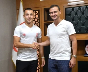 Celal Emir Dede ve Ali Karakaya Balıkesirspor’da
