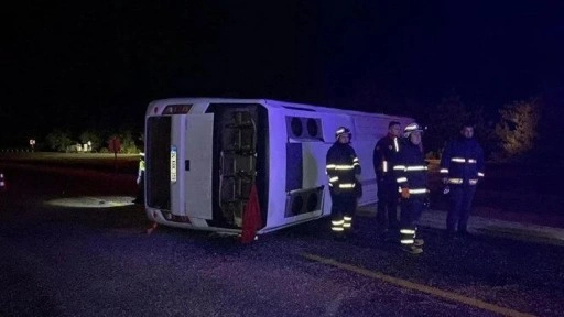 Cenaze yolunda kahreden kaza: Ölü ve yaralılar var