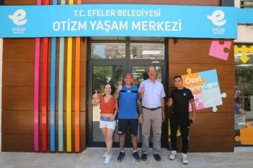 Çevreci İspanyol’dan Efeler ve Otizm Yaşam Merkezi’ne hayran kaldı
