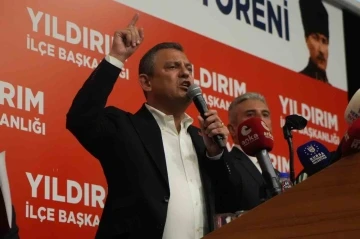 CHP Genel Başkanı Özel: “Anketlerde en az 4.5 puan öndeyiz”
