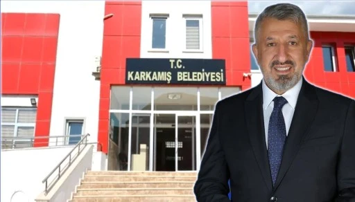 CHP’li Başkan AK Parti’ye geçti! Rozeti Cumhurbaşkanı Erdoğan takacak.