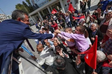 CHP Lideri Özgür Özel İzmir'i Karış Karış Gezdi