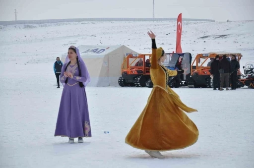 Çıldır Gölü’nde &quot;Buzlarla Dans Etkinliği&quot; düzenleniyor
