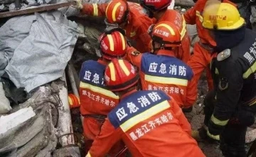 Çin’de okuldaki spor salonunun çatısı çöktü: 11 ölü

