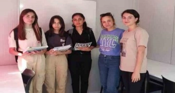 Çınar Akademi eğitmenlerinden afetzede gençlere YKS öncesi son ders