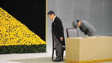 Çin'den Yasukuni Tapınağı'na adak gönderen Kişida'ya protesto