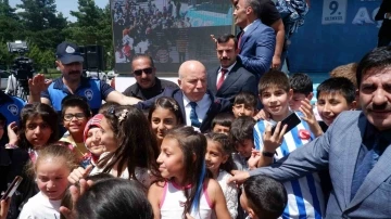 Çocuklar Erzurum’da yaz okuluna koştu
