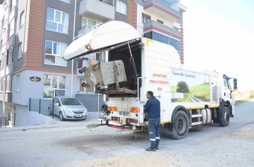 Çöp konteynerlerinde temizlik
