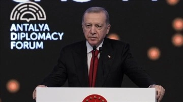 Cumhurbaşkanı Erdoğan: 21. yüzyıl bir buhranlar çağına dönüşmektedir