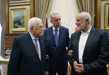 Cumhurbaşkanı Erdoğan, Filistin Devlet Başkanı Abbas ve Haniye ile görüştü
