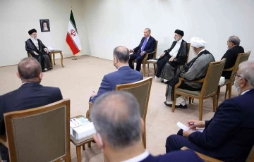 Cumhurbaşkanı Erdoğan, İran Dini Lideri Hamaney ile görüştü
