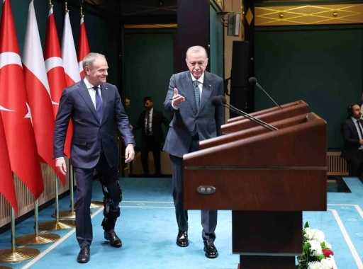 Cumhurbaşkanı Erdoğan: &quot;AB, güç ve irtifa kaybının önüne geçmek istiyorsa bunu Türkiye’nin tam üyeliğiyle başarabilir&quot;
