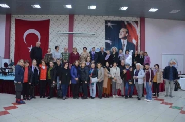 Cumhuriyetin 100. Yılında Kadının Toplumdaki Yeri paneli Gömeç’ta yapıldı
