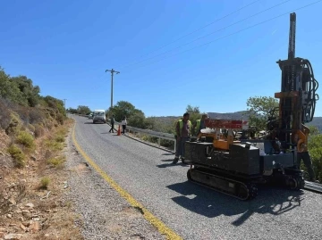 Datça Yazı-Knidos yoluna çelik oto korkuluk
