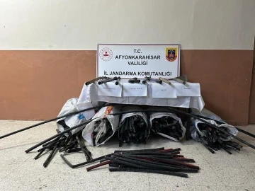 Demiryolu soyguncularını jandarma yaptığı başarılı takiple yakaladı
