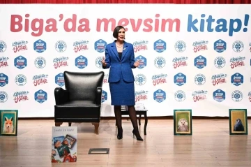 Deniz Alter, Biga Kitap Festivali’nde okurlarıyla buluştu
