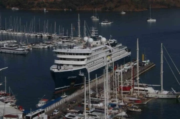 Deniz yoluyla turistler Fethiye’ye geldi
