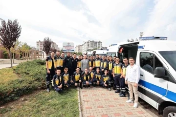 Denizli Büyükşehir’in sağlık ordusuna dört yeni ambulans daha katıldı
