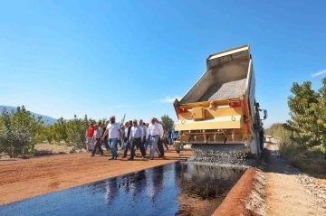 Denizli’de asfalt çalışmaları devam ediyor
