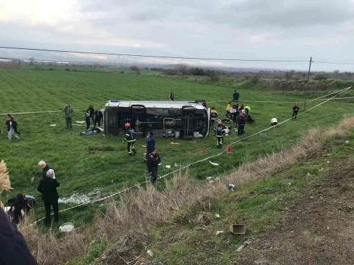 Denizli’de öğrenci servisi kazası yaptı
