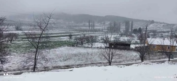 Denizli’nin yüksek kesimleri beyaza büründü
