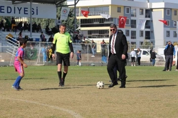 Denizlispor Başkanı Uz çocuk yetenekleri yalnız bırakmadı
