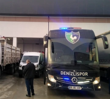 Denizlispor’un otobüsü deprem bölgesinde
