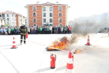 Deprem anı, yangın ve tahliye tatbikatı düzenlendi
