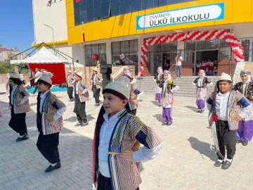 Deprem bölgesi Osmaniye’de yeni eğitim öğretim yılı başladı