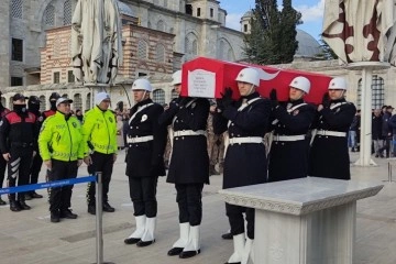 Depremde hayatını kaybeden polis memuru son yolculuğuna uğurlandı