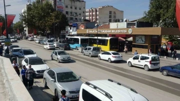 Depremin vurduğu Malatya’da esnaf eski günleri arıyor
