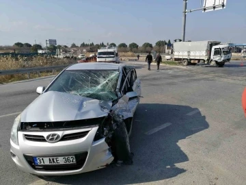 Depremzede aile Manisa’da kaza yaptı: 1 ölü, 5 yaralı
