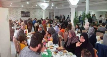 Depremzede ailelere iftar yemeği verildi