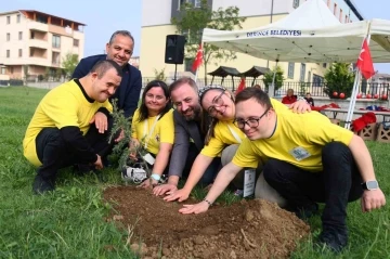 Derince’de fidanlar toprakla buluştu
