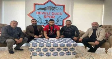 Develigücü’nde 15 futbolcu gitti, 12 futbolcu geldi