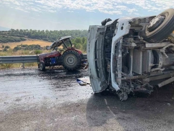 Devrilen kamyon traktöre çarptı: 1 ölü 4 yaralı
