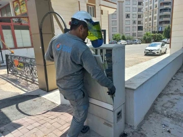 Dicle Elektrik 15 bini aşkın elektrik panosunu onardı
