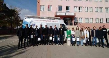 Dicle Elektrik personeli 6 ilde 43 okulda bin öğretmenle görüştü