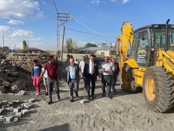 Digor’da köy içi yollar tek tek yapılıyor
