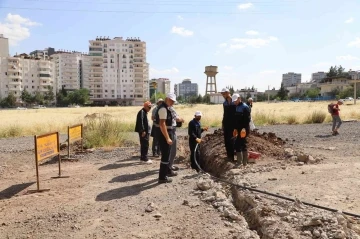 DİSKİ ekiplerinden 100 Evler’de abone bağlantı çalışması
